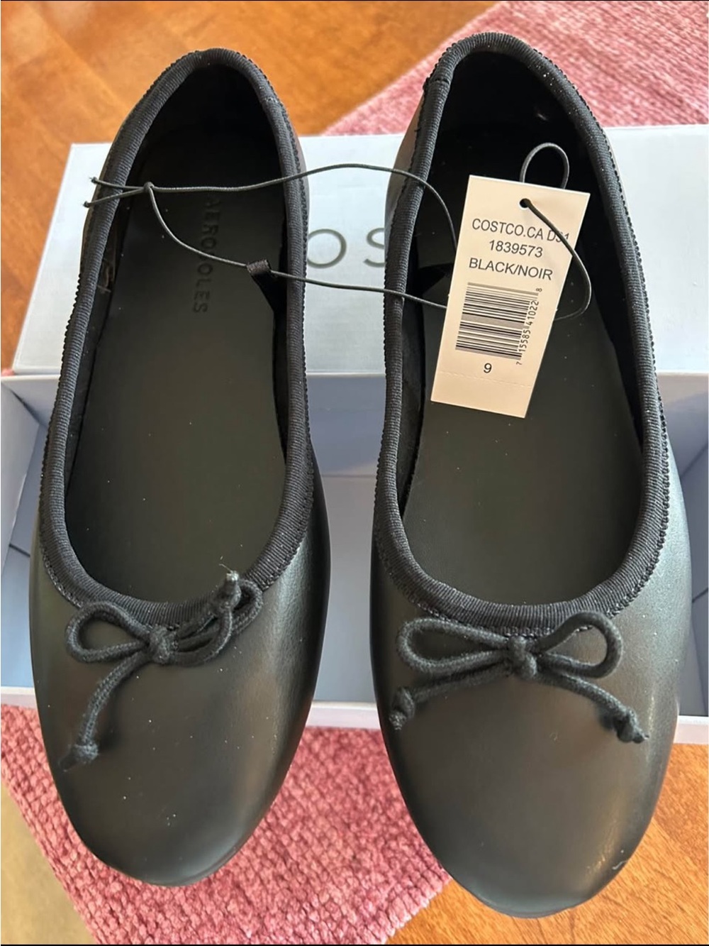 AEROSOLES Black Ballet Flats with Bow